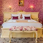 Almar Luxury
