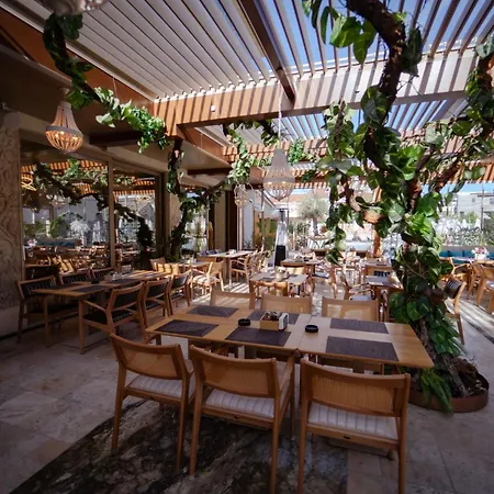 Almar Luxury Năvodari
